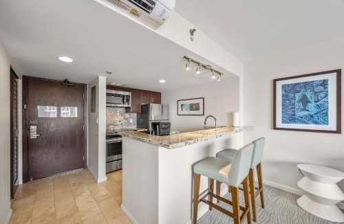 Waikiki Apartment | #Marbella Lane - Prime 1BR - Panoramic OceanView