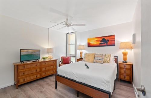Kihei House | Maui Vista 1106 · MV 1106 Updated 1BD Condo Steps from Beach Poo