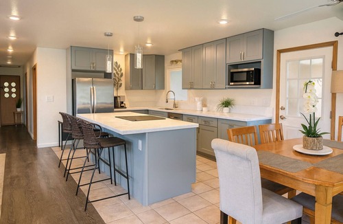 Hauula House | Mauka Sunrise, Walk to Hau‘ula Beach & Trails, A/C