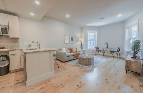 Back Bay Apartment | Modern 1bed/1bath in Back Bay