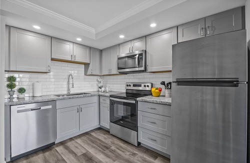 Napili Condo | Modern Napili 1bd, luau tix included