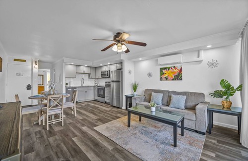 Napili Condo | Modern Napili 1bd, luau tix included