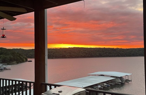 Kaiser Condo | Most Exquisite View on the Lake!