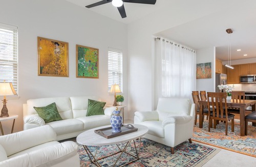 Makaha Valley Cottage | New Mountainside Cottage near Spectacular Beaches