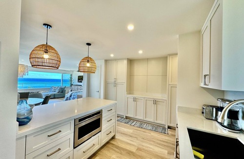 Diamond Head - Kapahulu - St. Louis Condo | Newly remodeled and well equipped higher up unit 1007 at a great price!