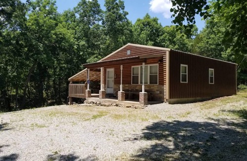 Deepwater Cabin | Newly Renovated Cabin on Truman Lake Warsaw, Clinton, Bucksaw.