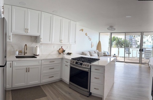 Punaluu Condo | Newly renovated, oceanfront, AC, beautiful views, steps to secluded beach