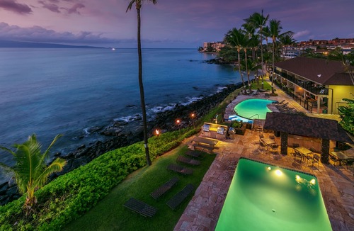 Kahana Condo | Noelani 304 3bdrm 2.5 Bath 3 Bedroom Condo by RedAwning
