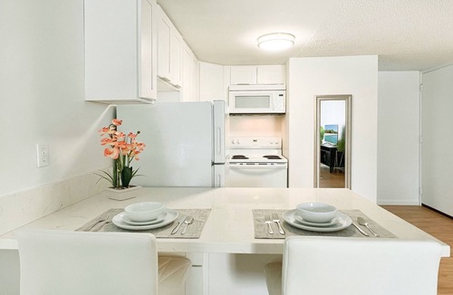 Waikiki Condo | Oahu Tradewinds Plaza 601 Condo