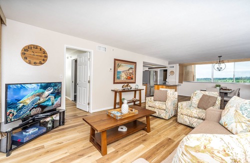 Kahana Condo | Ocean and Mountain View’s Westside Kahana 2 Bd/2Ba ! Hotel zoned Safe to Book!