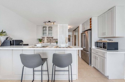 Maalaea Condo | Ocean-view 1BR condo with pool, AC and beach access-Maalaea Banyans 112