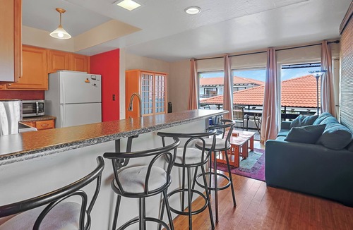 Kailua-Kona Condo | Ocean View Casa De Emdeko