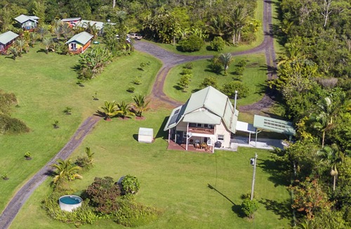 Pahoa House | Ocean View Estate with private hiking trail and volcanically heated hot tubs.