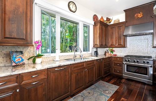 Kahaluu-Keauhou House | 🏖️Ocean View Kona Home | Saltwater Pool + Private Suites