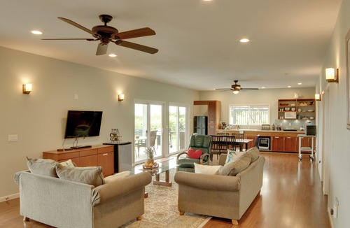 Discovery Harbour Apartment | Ocean View | Peaceful Sanctuary | Spa‑Style Shower