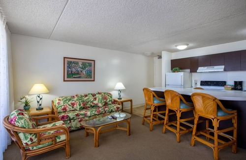 Waikiki Condo | Ocean View Retreat | Aston Waikiki Banyan 1BPO1 – Pool & Hot Tub