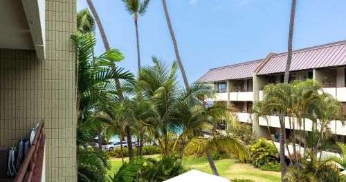 Kahaluu Bay House | Oceanfront Condo 117 in Kailua-Kona