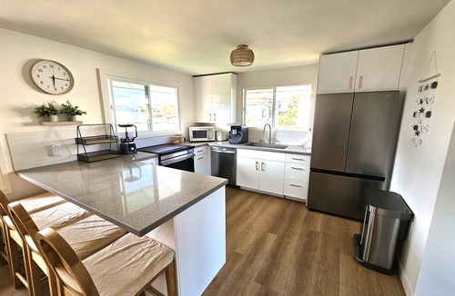 Ewa House | Oceanfront house in charming Ewa Beach with AC