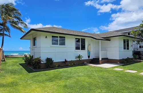 Ewa House | Oceanfront house in charming Ewa Beach with AC