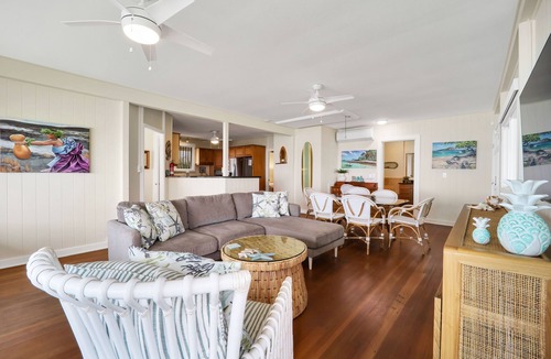Waimanalo Beach House | Oceanfront Paradise in Waimānalo Stunning Views & Hawaiian Sunrises