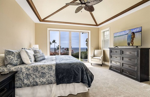 Keauhou House | Oceanfront w/Pool/Spa, Neighboring Golf course homes sleeps 20! Green/Blue Combo