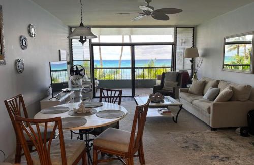 Honokowai Apartment | Oceanfront with Private Beach! Hale Mahina Beach Resort A206