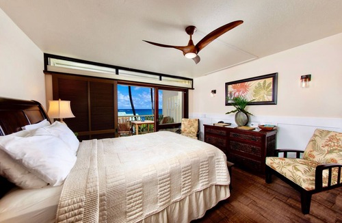 Hana Apartment | Oceanview #105 at Hana Kai Maui - Sweet Studio Unit, Great View and Decor!