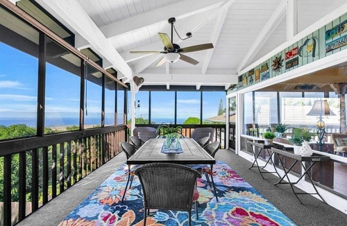 Kona Palisades House | Panoramic Oceanview Life: Stunning, Elegant Kona Charm House