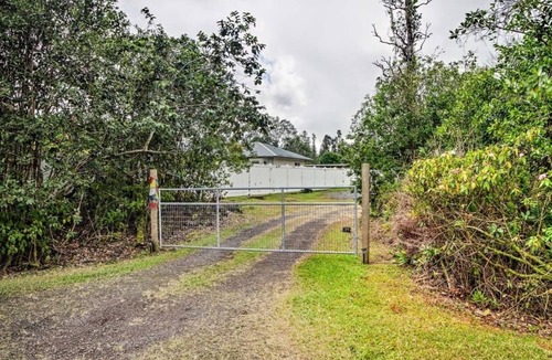 Keaau Apartment | Peaceful Private Studio with Soaking Tub, TV & WIFI