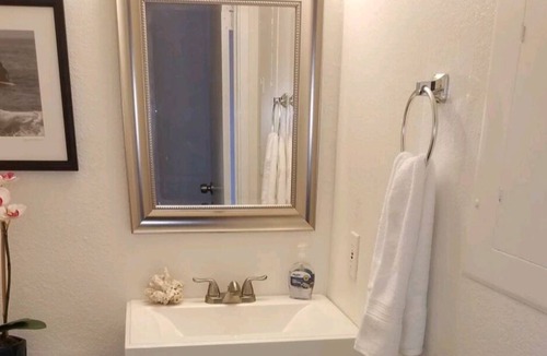 Nawiliwili Condo | Perfect location for exploring, steps from the beach!!