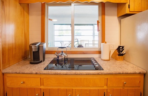 Country Club Estates House | Pet Friendly Downtown Rehoboth Beach Rustic and Comfy Home