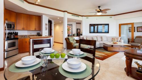 Kamuela Apartment | ❤PiH❤ Coastal Dreams Villa Ocean Front Walk to Private Beach Club Bikes