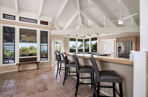 Kahaluu-Keauhou House | Pineapple House: Ocean View Home in Keauhou Estates w/Private Hot Tub, BBQ & AC