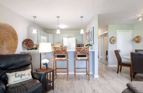 Waikoloa Village Condo | Pools, lanai & BBQ, Beach gear, On Golf Course