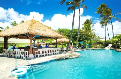 Hanamaulu Hotel | Premium Pool Ocean View 2 Double Beds at Kauai Beach Resort & Spa