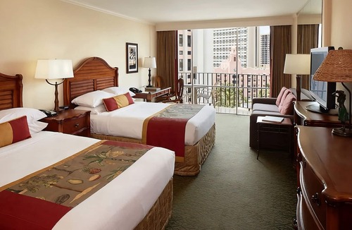 Waikiki Hotel | Prime Location! 3 Amazing Units, Beachfront, Steps to International Marketplace