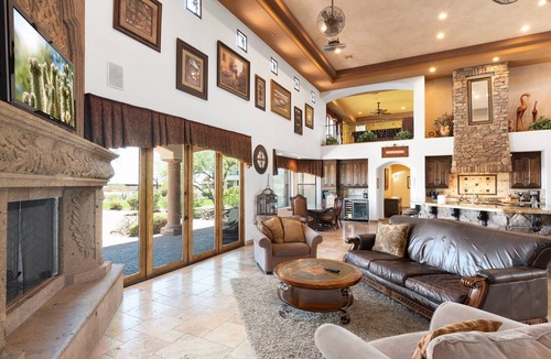 Cave Creek House | Private Desert Resort - Pool, Mini Golf + Sport Court 8400sf Spectacular Mansion
