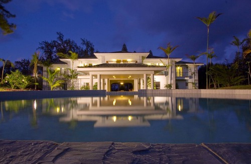 Kapaau House | Private Elegant Eco-Lodge with 10 private suites all to yourself