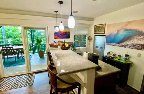 Kailua-Kona Cottage | Private Gated Kona Retreat with Hot Tub-Close to Kona Town, Beaches and Dining