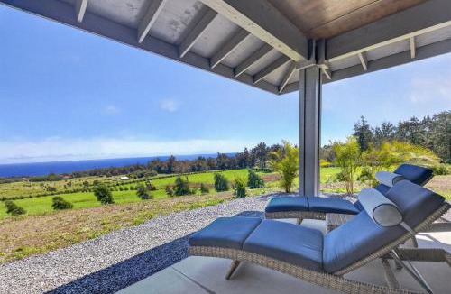 Kapaau House | Private Oceanview Farmstay Stargate Farm