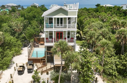 North Captiva House | Private Pool, Swim-up Tiki Bar, Hot Tub, 4 Decks