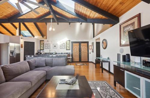 Kalaoa House | Pu'ukala Sunset Estate with Amazing Ocean Views! home