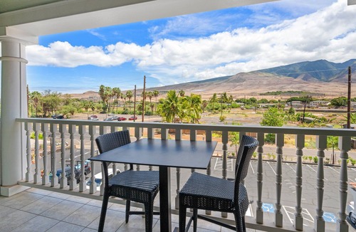 Historic Lahaina Front Street Apartment | Relaxing Beachfront Studio Retreat – Lahaina Shores 324