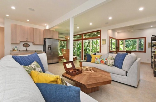 Napili House | Remodeled 4BD Beach House w Ocean Views - Alaeloa 12