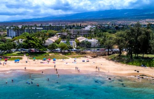 Kihei Apartment | Resort Retreat Studio-Walk to Beach, Shops, Dining with AC, WIFI