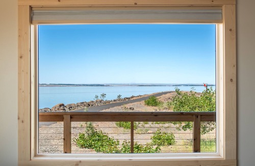 Boardman Hotel | River Lodge and Cabins