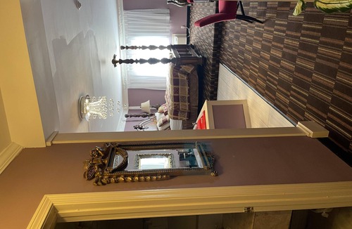 Main Street Hyannis House | SNC - Crown Victorian Suite
