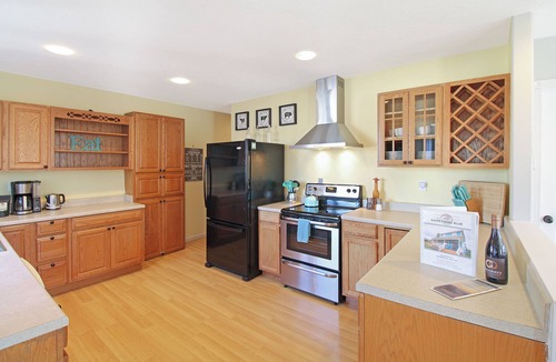 McMinnville House | Something Blue - Because You Deserve It!