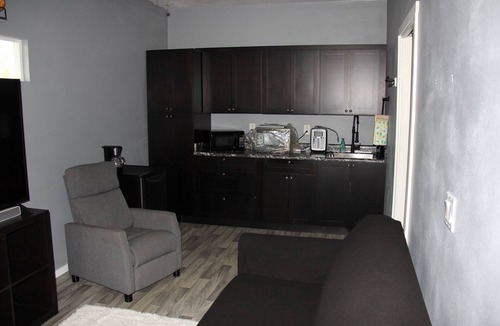 Keaau Cottage | Soothing 1-bedroom cottage perfect for relaxing stays in Keaau.