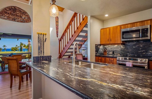 Keauhou Condo | Spacious Kona oceanfront 6 bedrooms for 14!